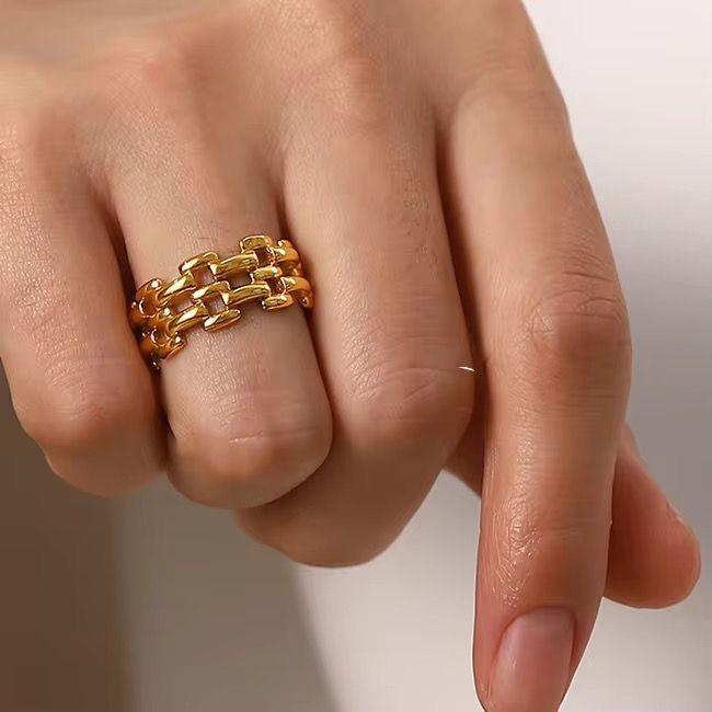 Gold Chain Link Adjustable Ring – Stylish Statement Jewelry
