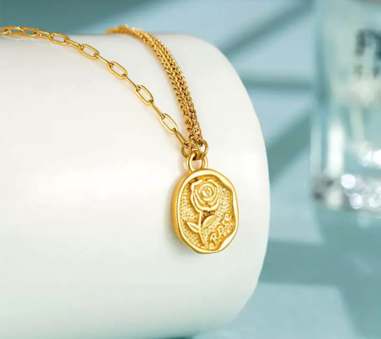 "Gold Rose Pendant Layered Necklace"