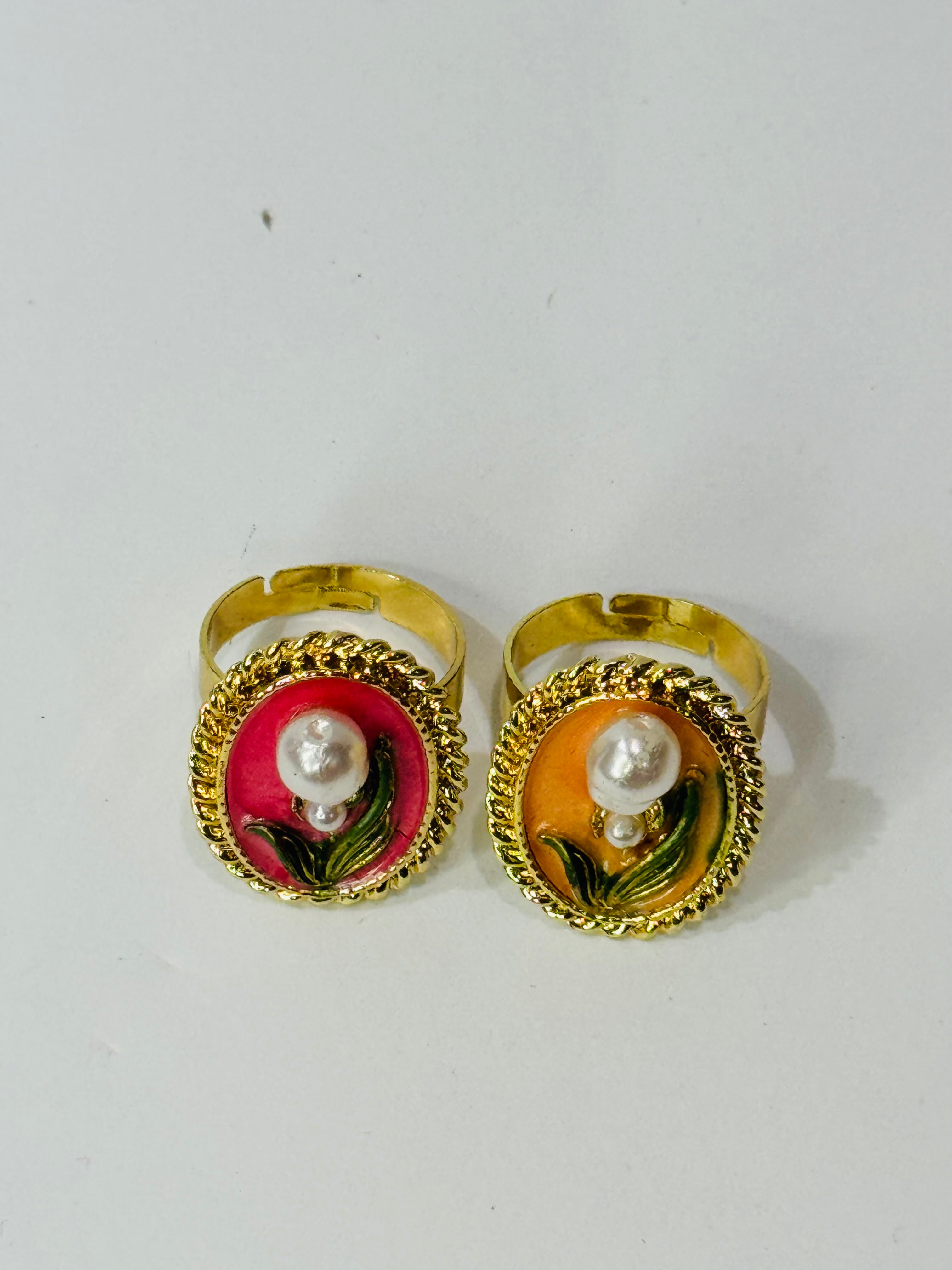 Vintage Floral Pearl Adjustable Ring – Classic Women’s Jewelry