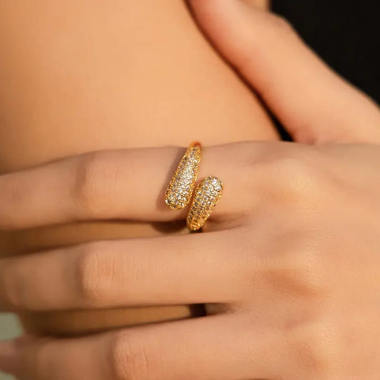 Hug fully stone ring 💍
