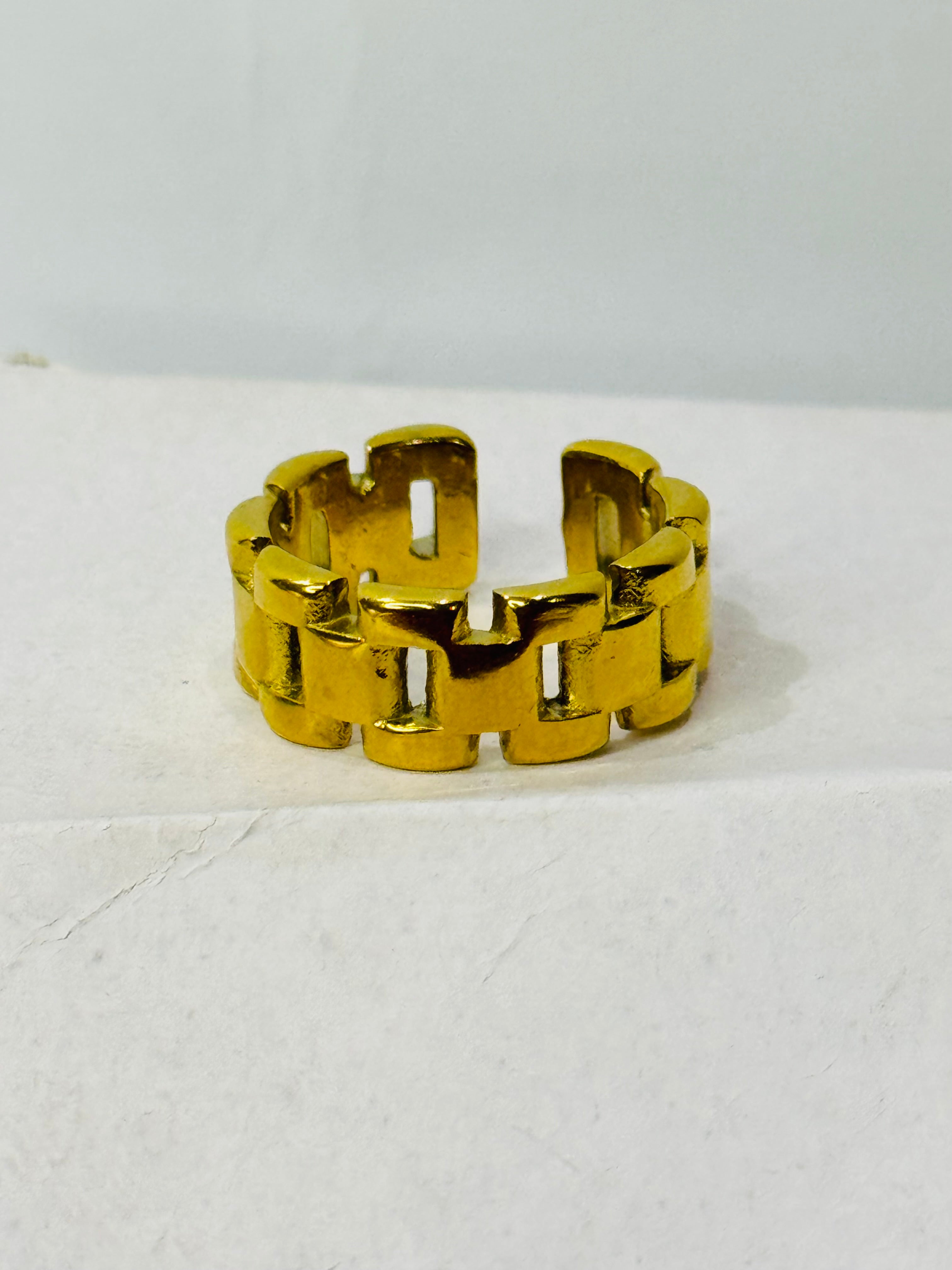 Gold Chain Link Adjustable Ring – Stylish Statement Jewelry