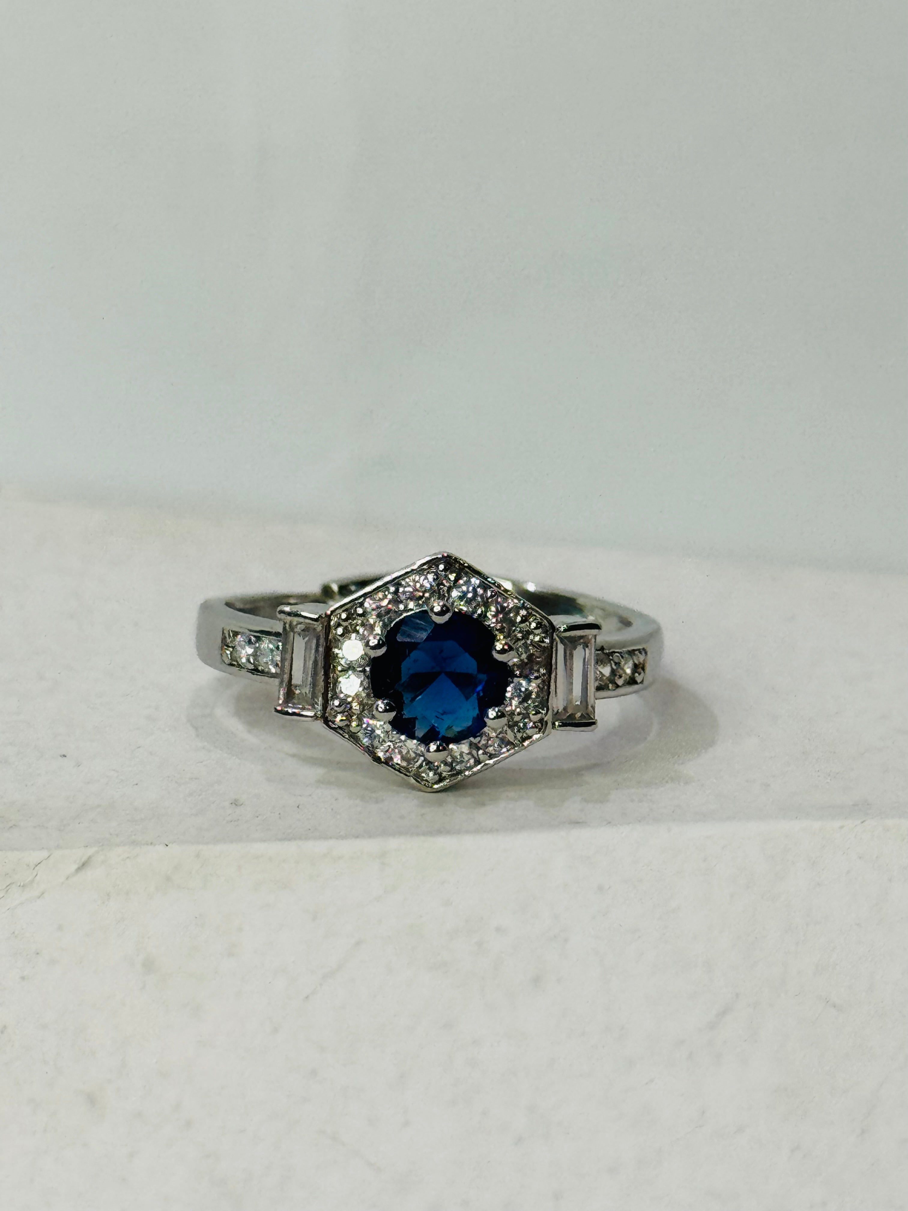 Blue Sapphire Diamond Adjustable Ring – Elegant Women’s Jewelry