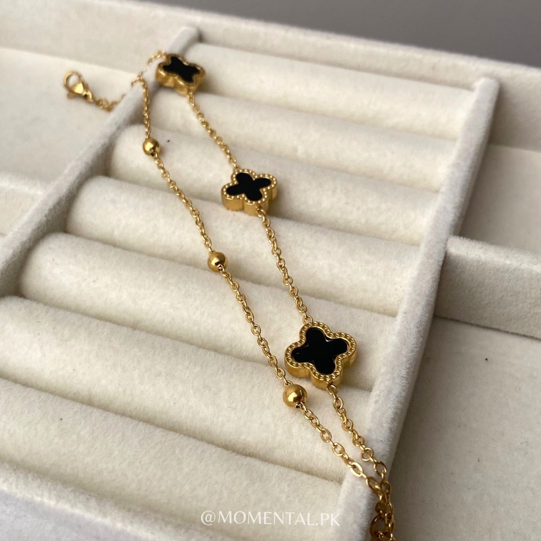 Black & White Clover Charm Bracelet