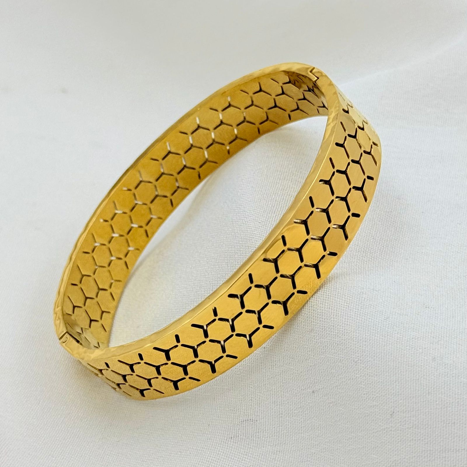 Gold Honeycomb Pattern Bangle