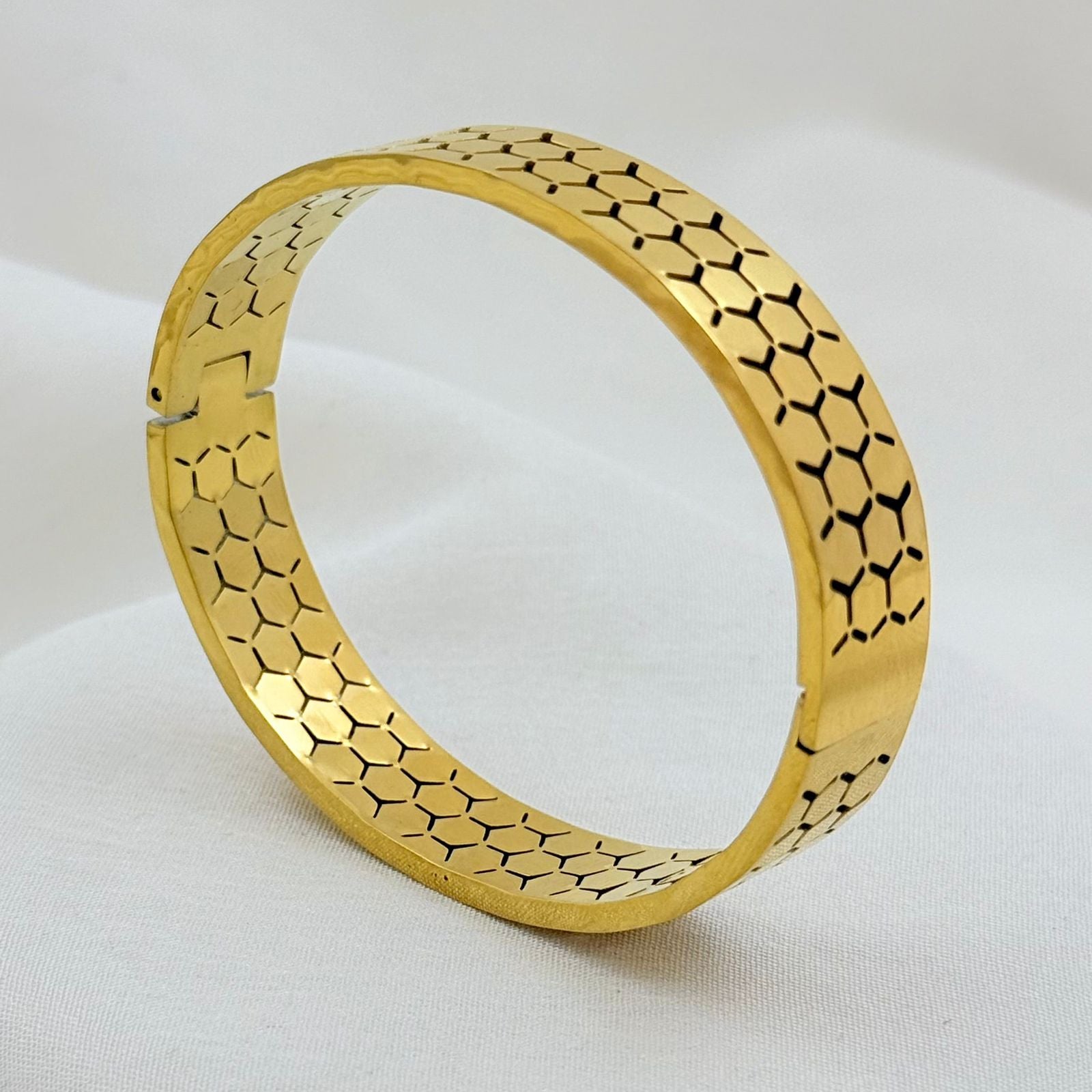 Gold Honeycomb Pattern Bangle