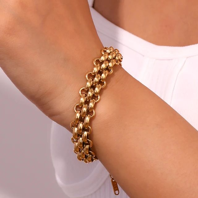 Gold Chain Link Bracelet
