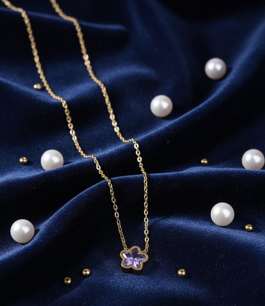 Flower charm necklace 🌸