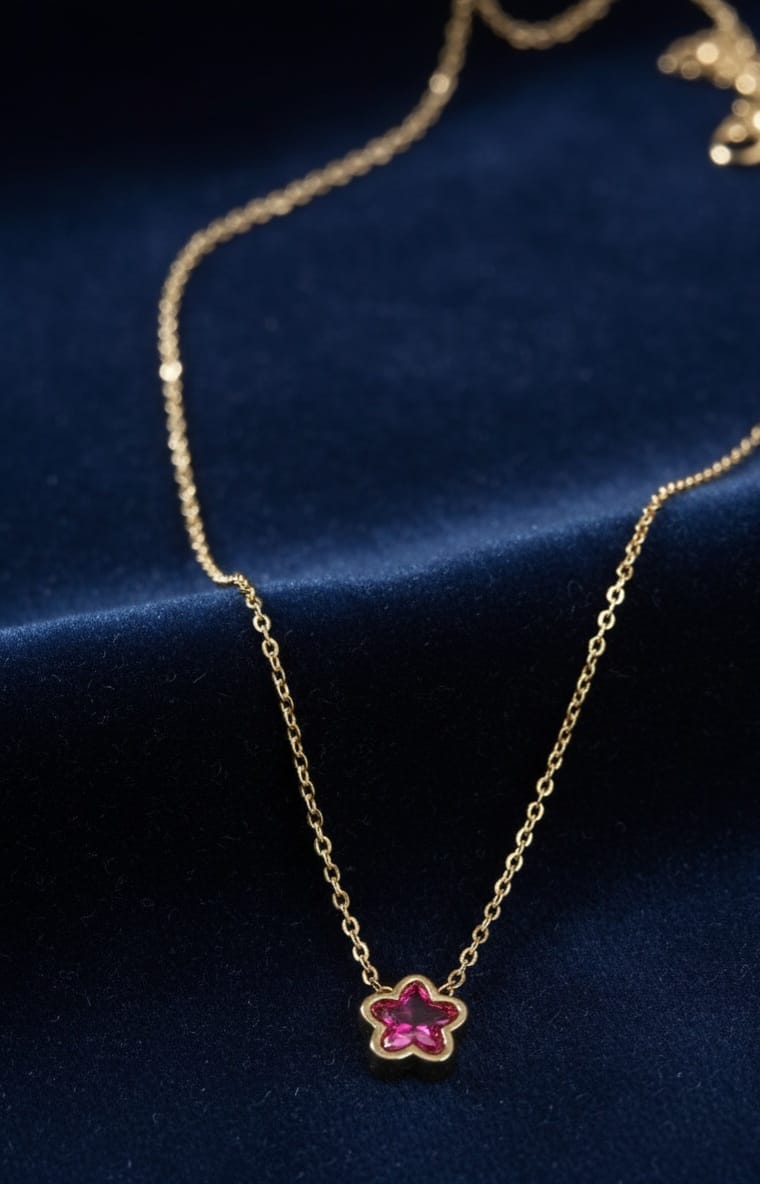 Flower charm necklace 🌸