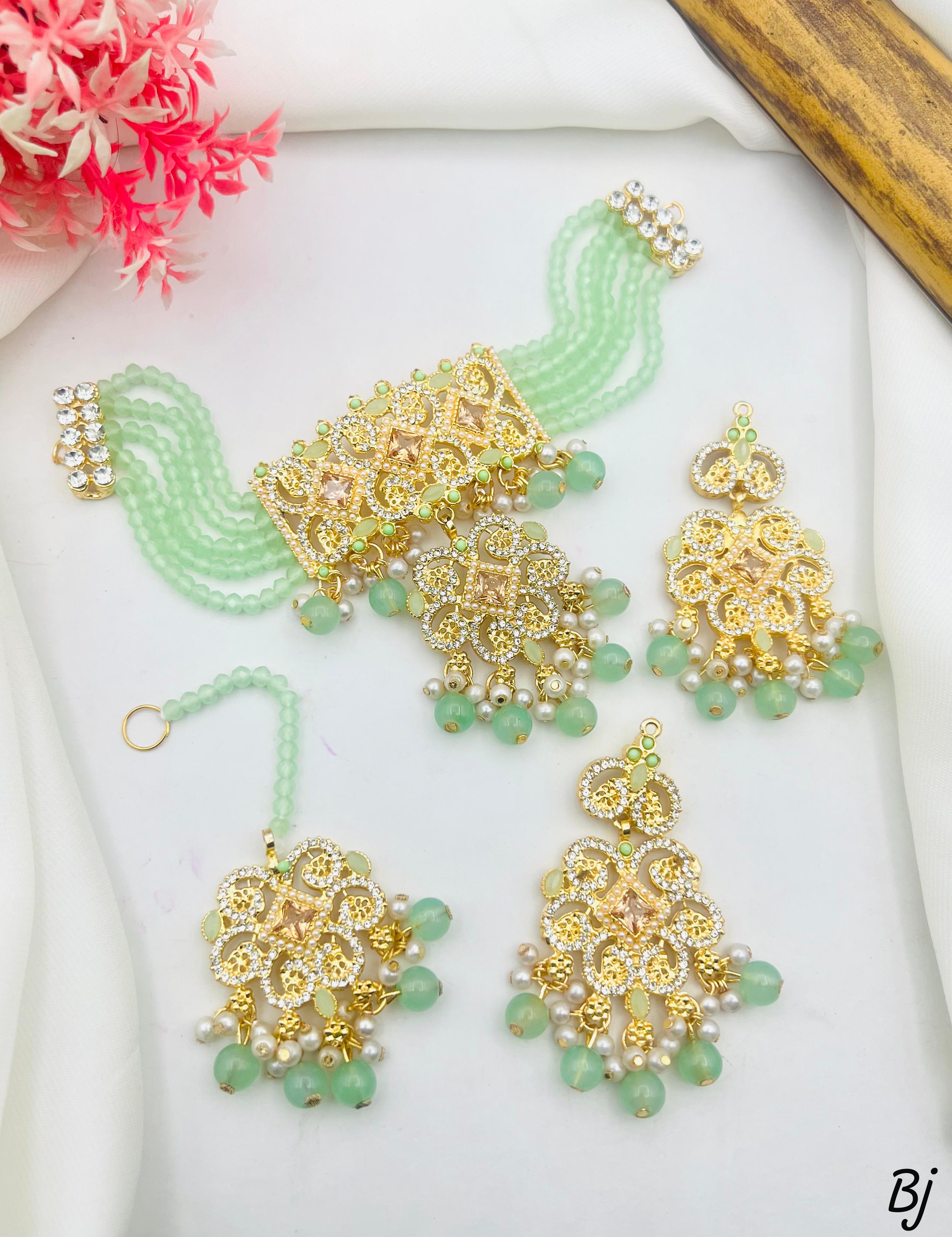 Nauratan Jewelry Set with Pearls | Traditional Pakistani Elegance"