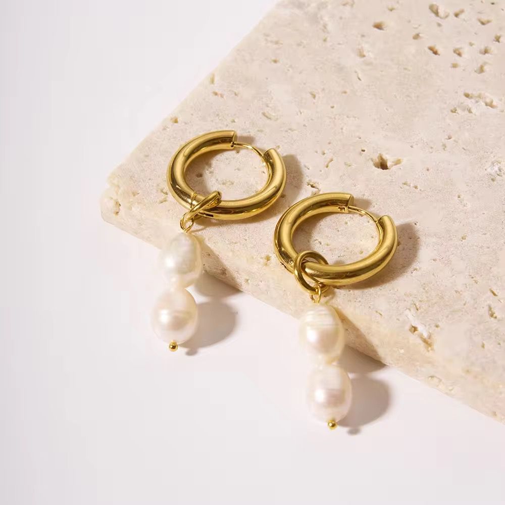 "Elegant Gold Hoops with Pearl Dangles 💎"