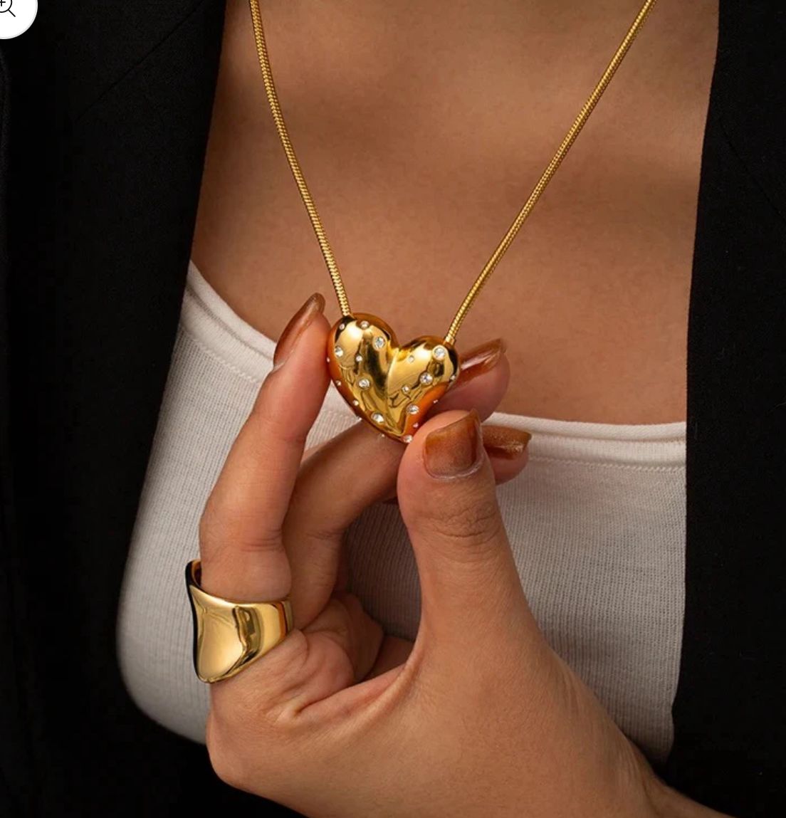 Title: Golden Heart Necklace 💎