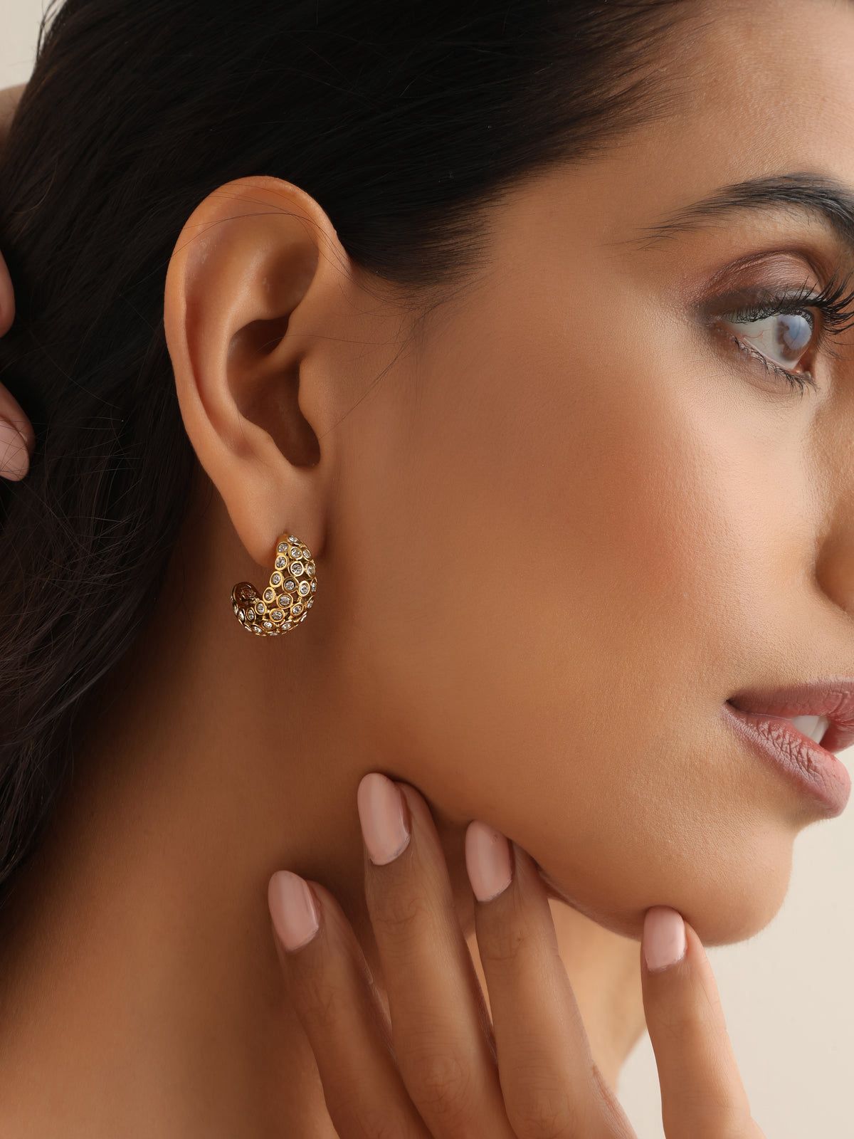 *"Sparkling Gold Hoop Earrings 💎"
